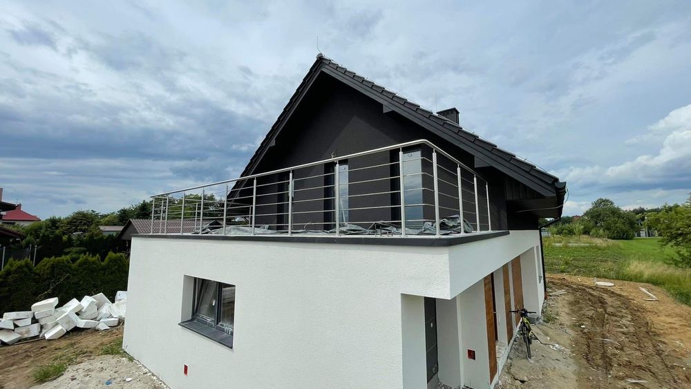 Balustrady nierdzewne zabezpieczenia okienne