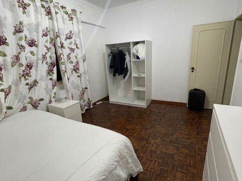 Quarto Casal Reboleira