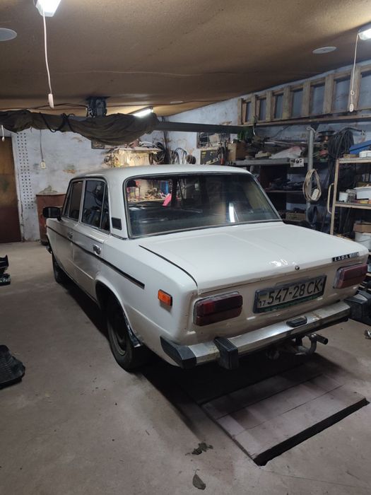 Продам ваз 2103      1975 год (СРОЧНО)