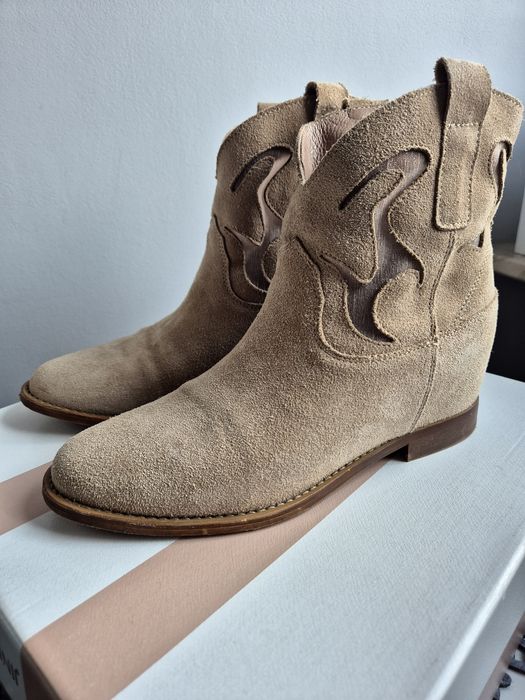 Botki carinii 37 beżowe