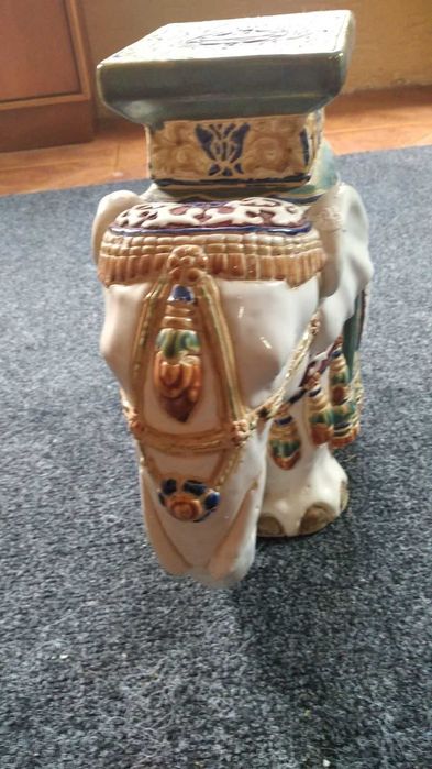 Слон підставка - сувенір