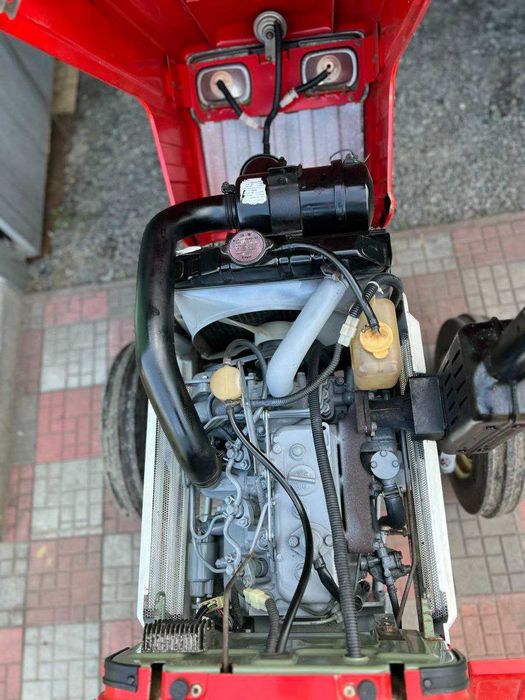 Трактор Yanmar Японія