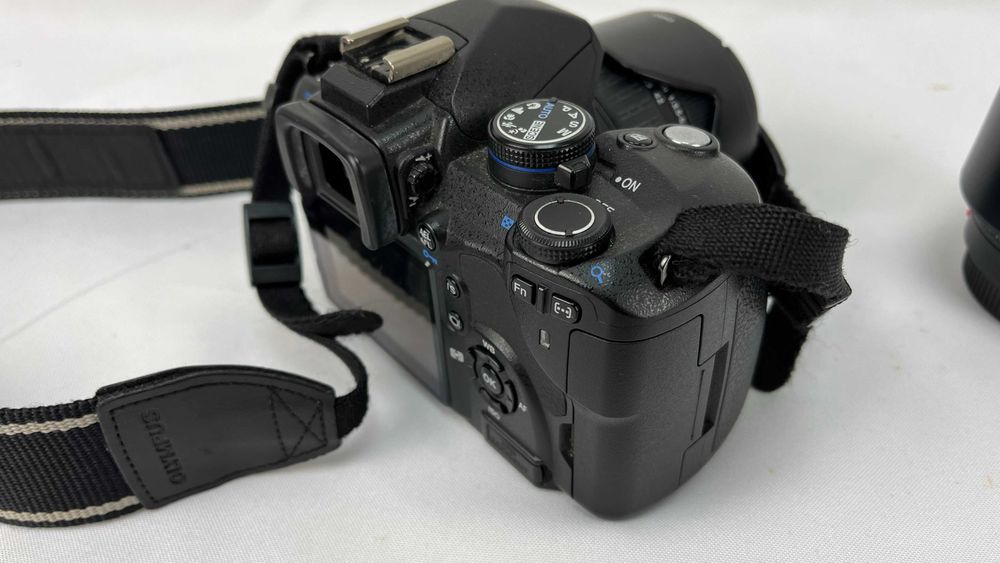 Olympus E 520 + 2 Lentes