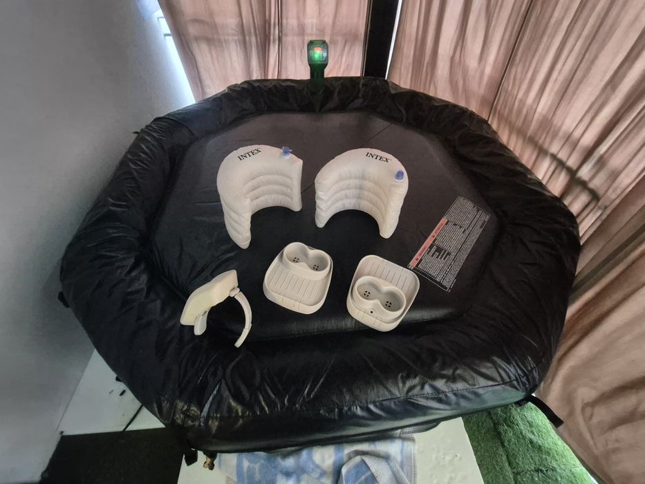 Intex dmuchane jacuzzi 6cio osobowe kompletne 28456A