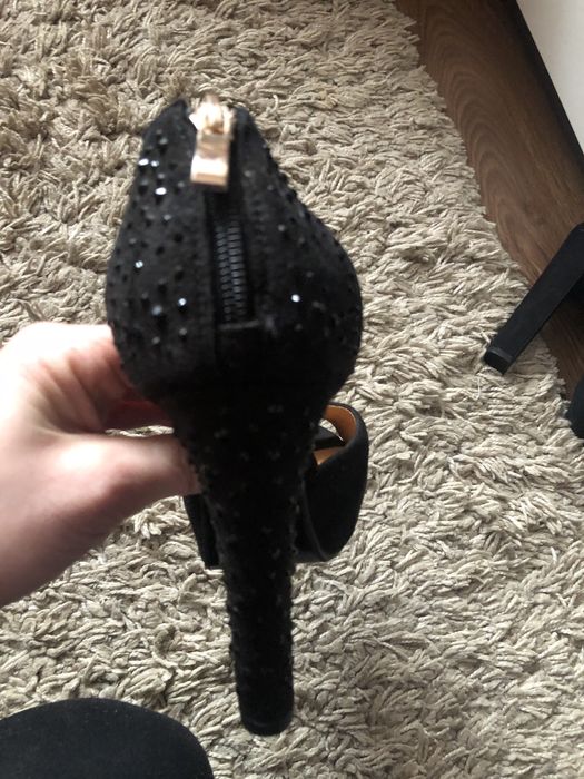 Босоніжки замшеві