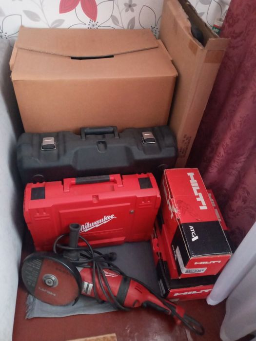 Професійний електроінструмент