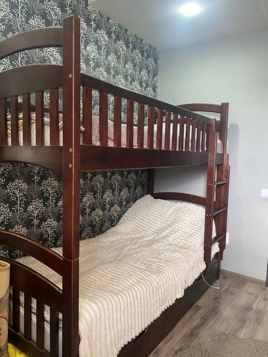 Двоярусне ліжко БУ