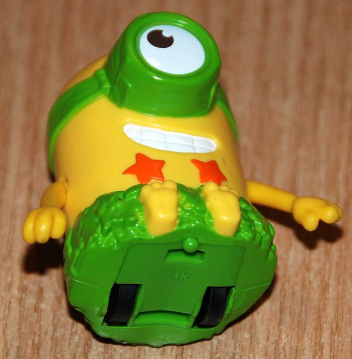 Minionki Minionek figurka Kevin Juguete McDonald's