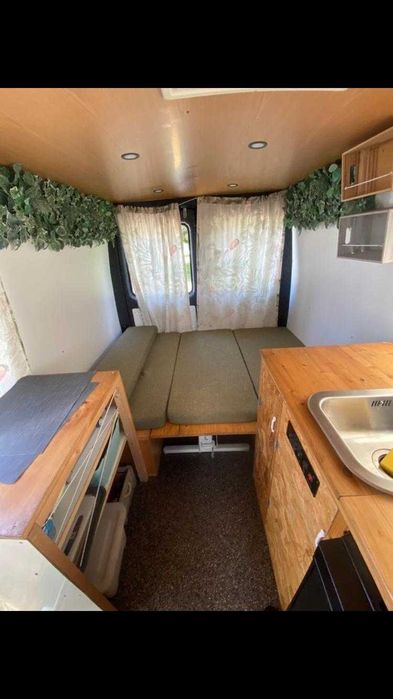 Van - Mercedes Sprinter 312D Camperizada • Pronta a Viajar
