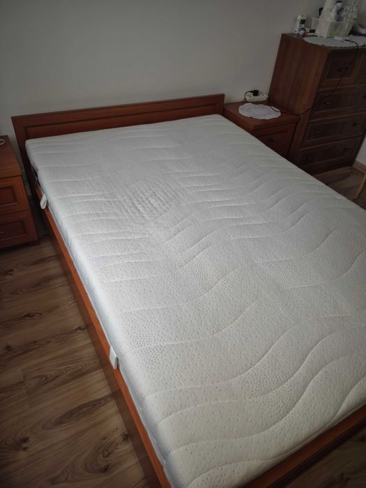 Materac 140x200,  2 osobowe do sypialni, zakupiony 01.10.2024r