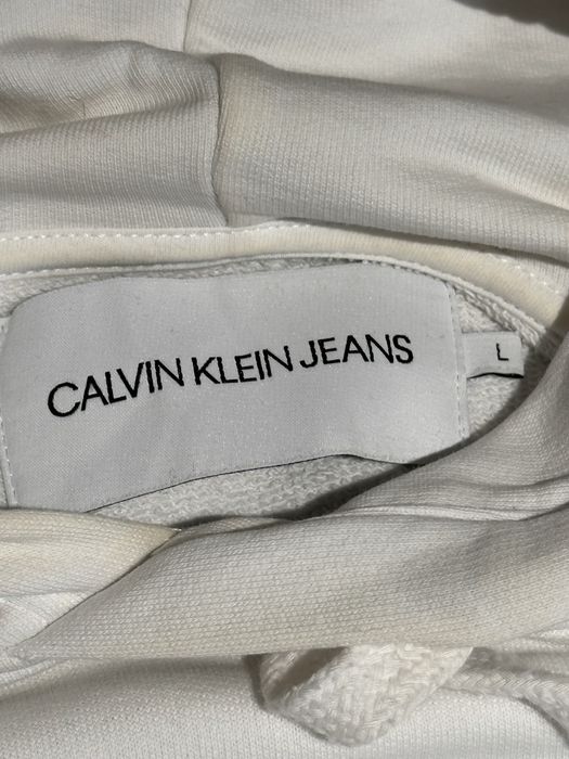 Calvin Klein Jeans bluza biała z nadrukiem z kapturem
