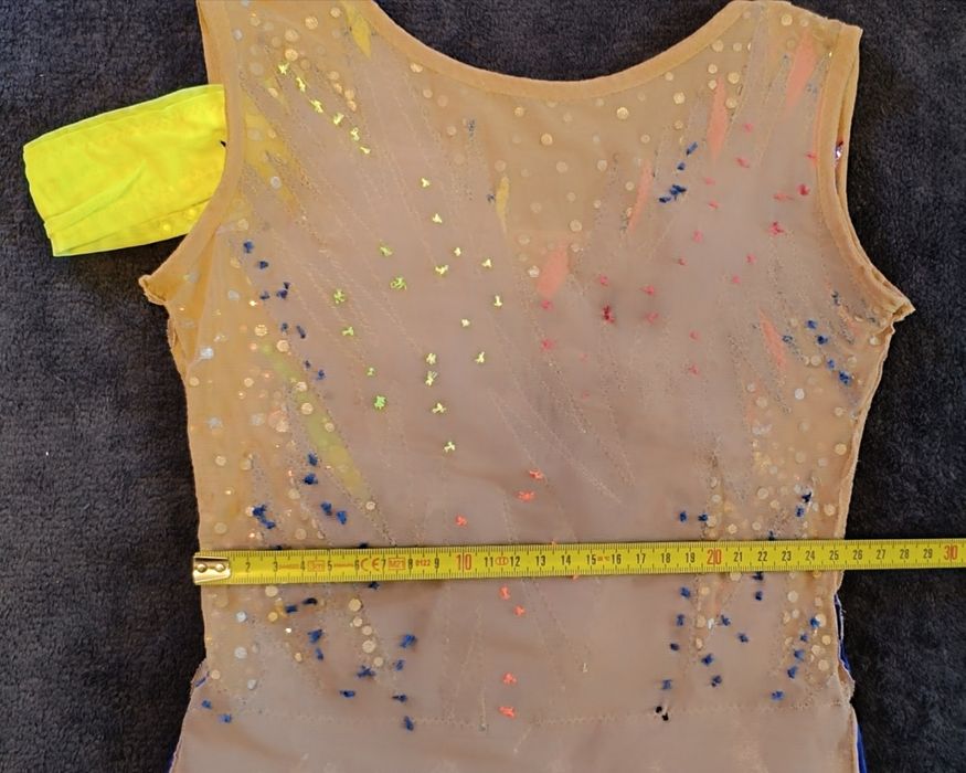 купальник для  гімнастики + камінці,на 118-126 зріст.