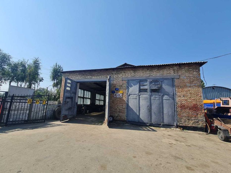 Переяслов Хмельницкий. Гараж. Парковка, Ремонтная база.,СТО, ЦЕХ