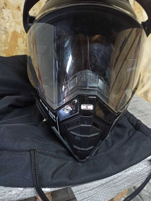 мотошолом — модель AGV AX-8 Dual Evo