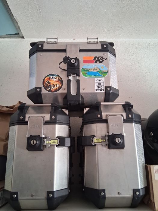 KTM 990 Adventure bom estado.