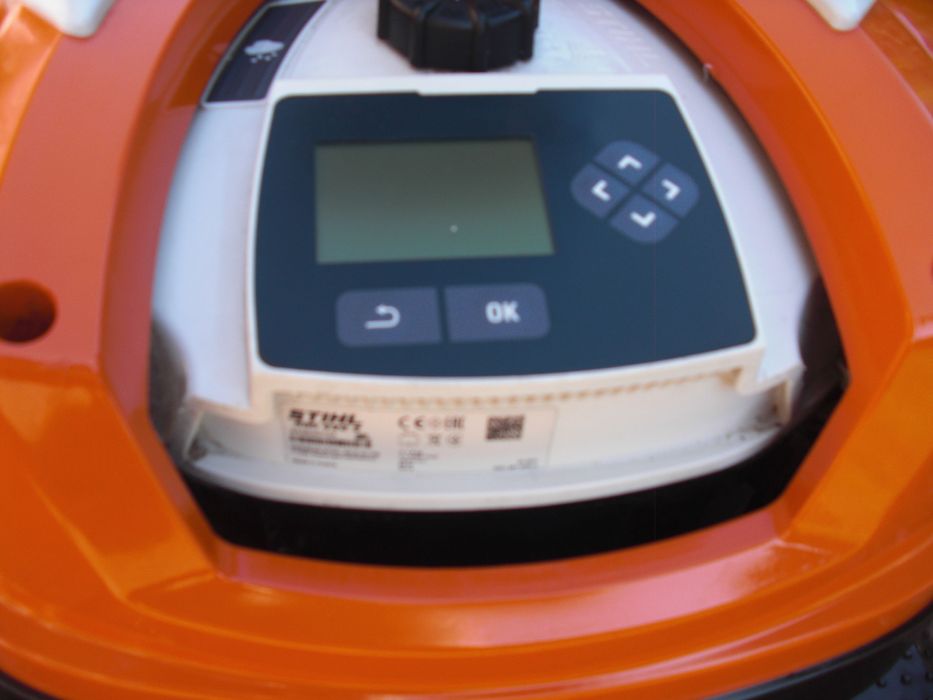 Stihl RMI 422.2 robot koszący,Husqvarna Auto Mower 305