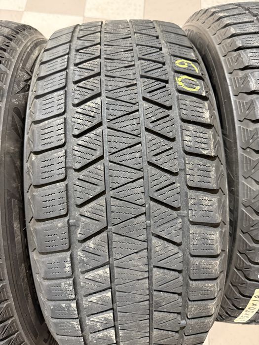 Разноширокие колеса 235/55/19-255/50/19 Bridgestone Blizzak DM-V3