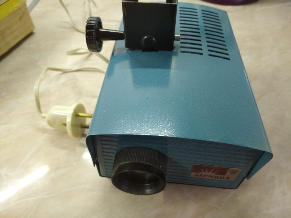 Кінопроектор,,Зарница"