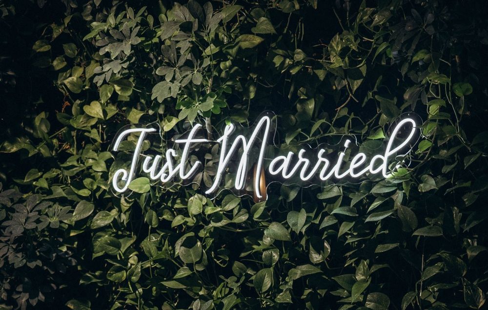 Неонова вивіска на весілля.Весільний декор.