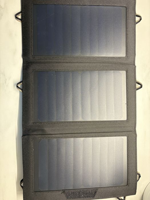 Ładowarka solarna panel trzycześciowy Decathlon SLR900 fotowoltaiczne