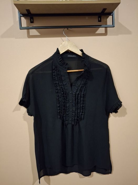 Blusa preta marca Sisley