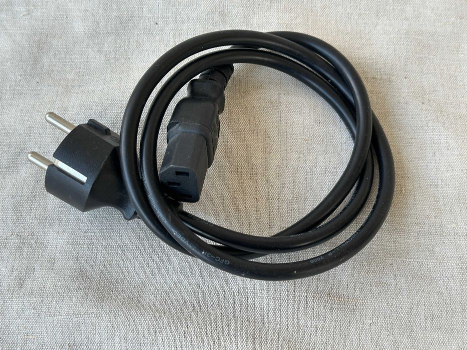Kabel, Przewód zasilający czarny PC/RTV 1,0 m