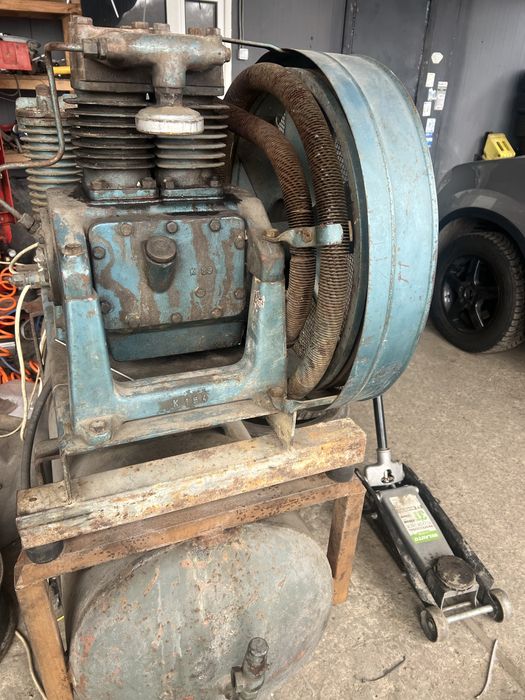 Компресор на 200 л 380 вольт