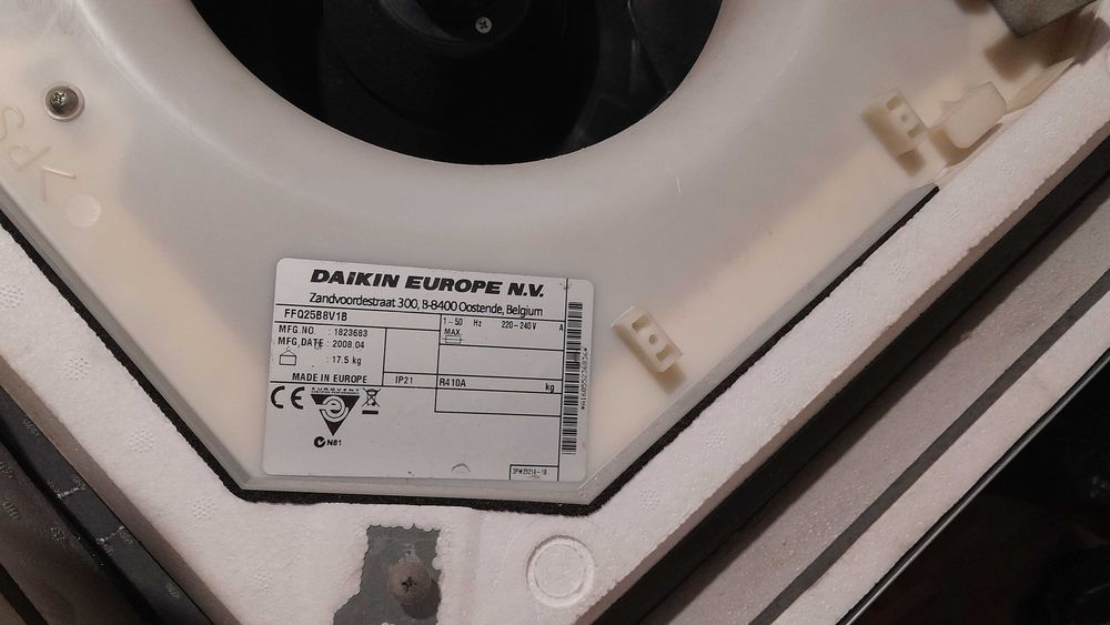 Aparelho de ar condicionado tipo cassete 8500BTU/h