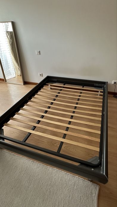 Cama e estrado 140x200