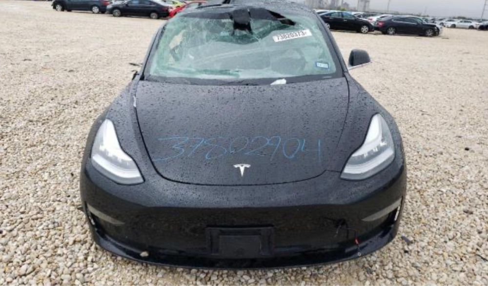 Tesla model 3 2018-2023
