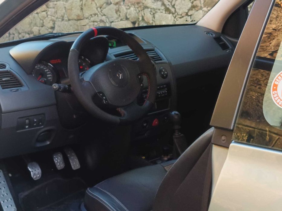 Renault Megane II RS 225