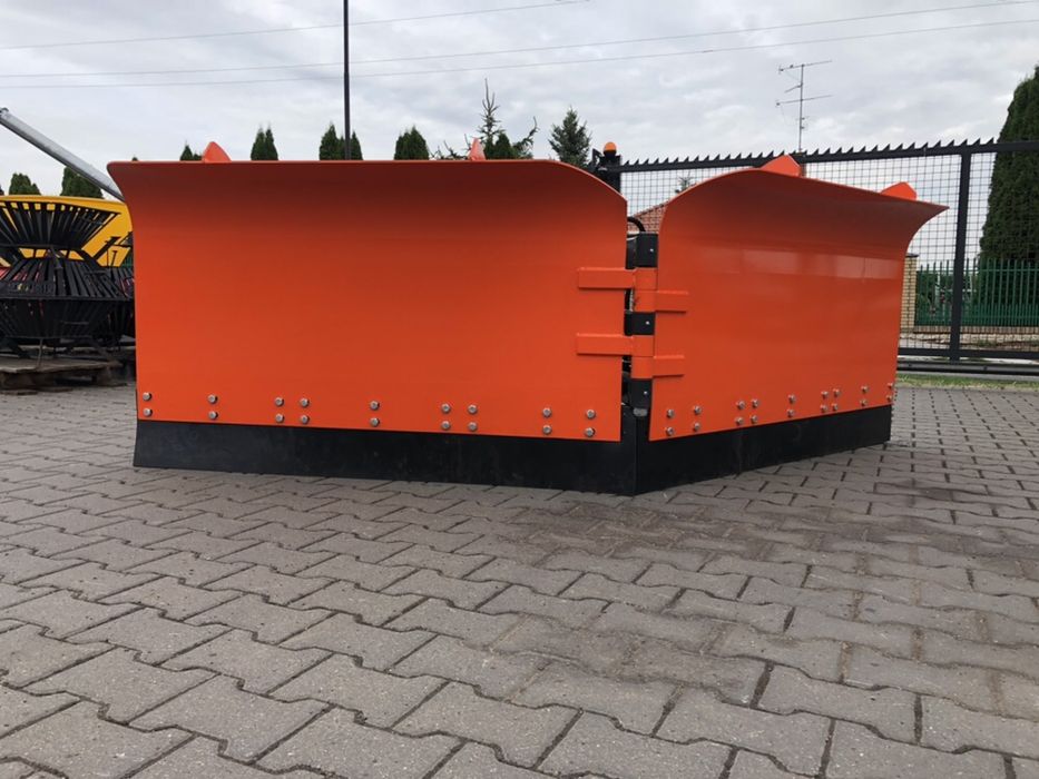 Pług odśnieżnym spych do śniegu strzałka byk sterowany hydraulicznie