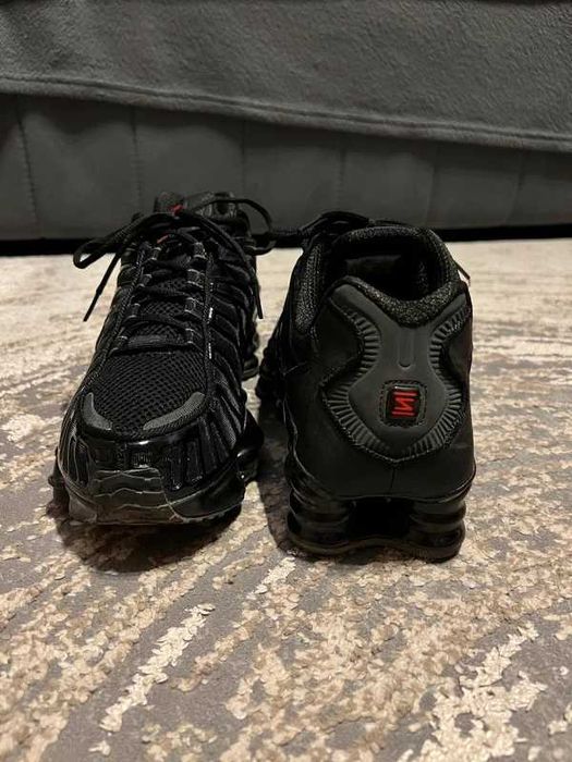 Buty damskieTrampki Nike_Shox_TL_Czarny Rozmiar. 44