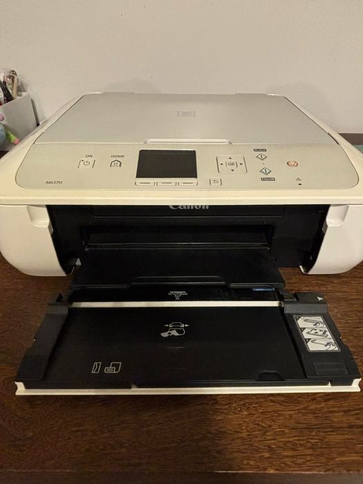 Canon pixma MG 5751