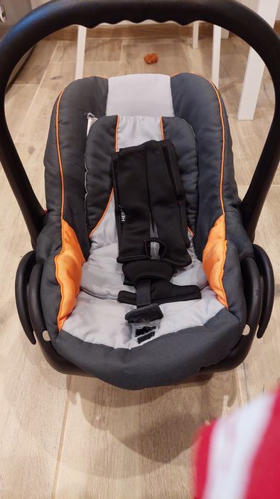 Fotelik nosidełko od 0 do 9kg