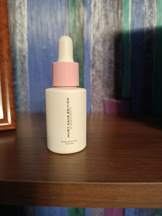 Сироватка essens з бакучіолом до обличчя