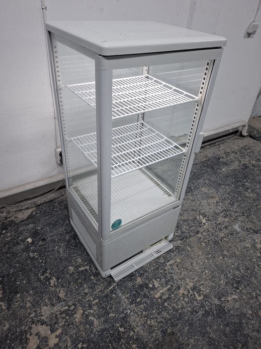 Настільна кондитерська вітрина