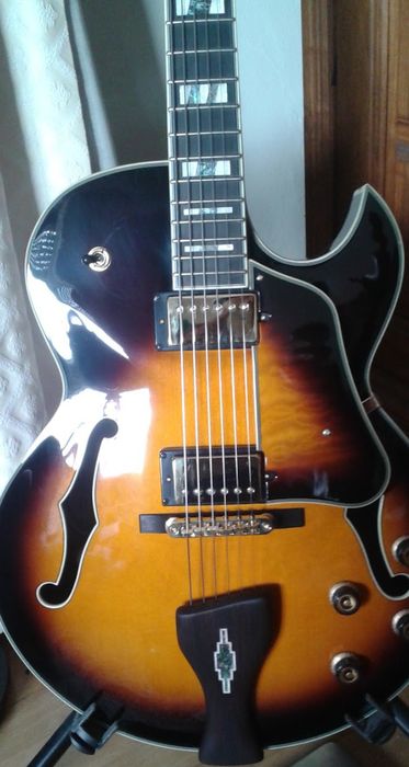 Guitarra eléctrica hollowbody IBANEZ George Benson LGB30 VYS impecável