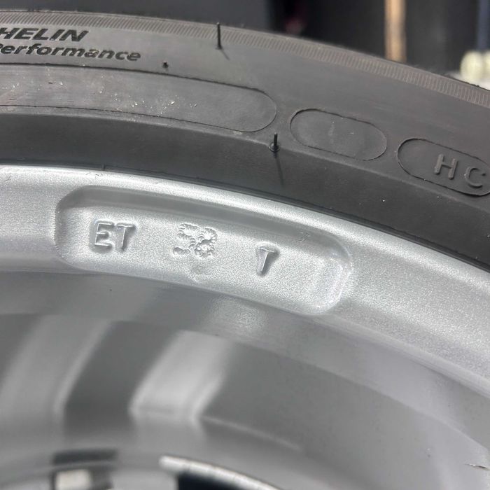 Jantes DEZENT com pneus 5x112 18"