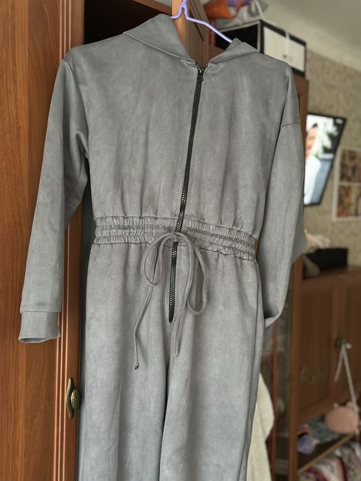 Сірий коммбінезон