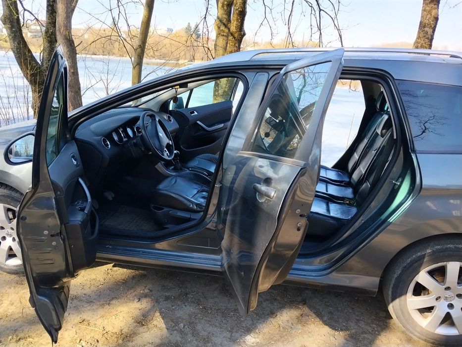 2010 р Пежо 308 1,6 дизель мех 6 ступка  максимальна компл