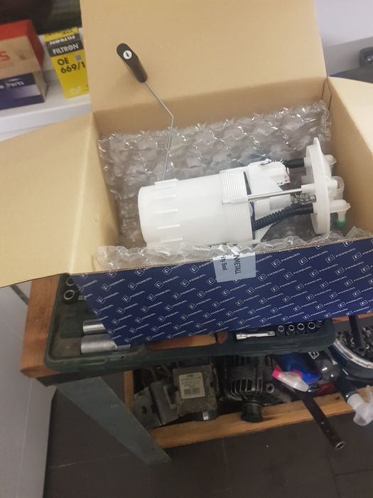 Pompka paliwa renault