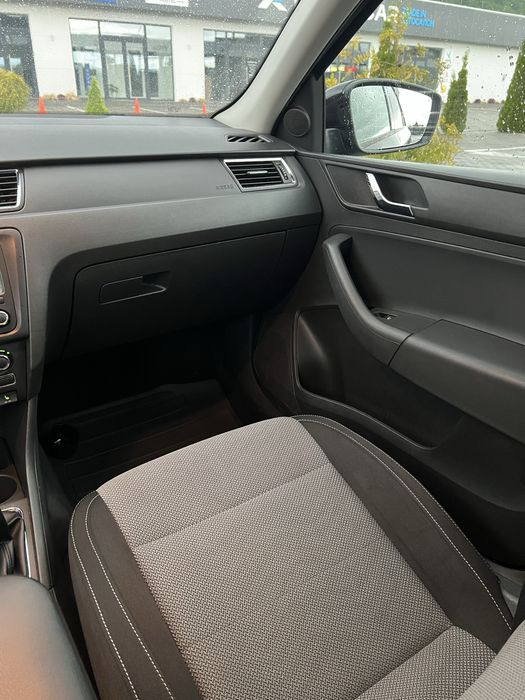 Skoda Rapid 1.6tdi 2013 рік