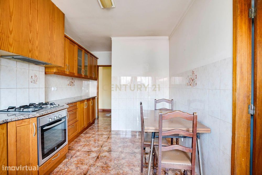 Apartamento T3+2 em Samora Correia | Conforto, Espaço e Excelente Loca