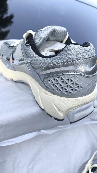 Nike Zoom Vomero 5