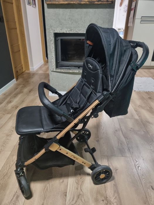 Wózek spacerowy Momi