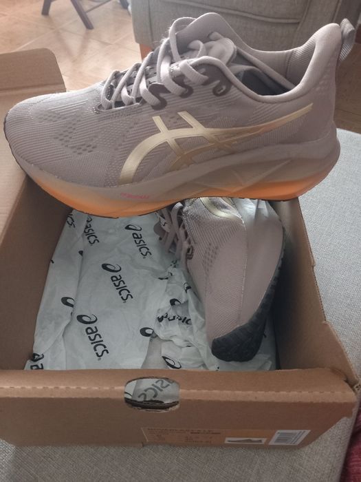 Asics NovaBlast 5