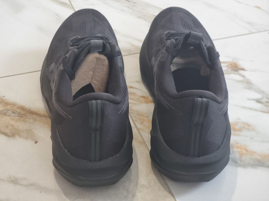 Оригінал 100% чоловічі кросівки asics novablast 5  eur 44.5