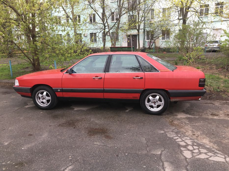 Audi 100 C3 CS (sport/comfort)