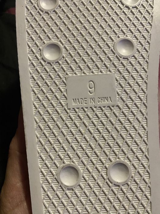 Шлльопанці adidas нові